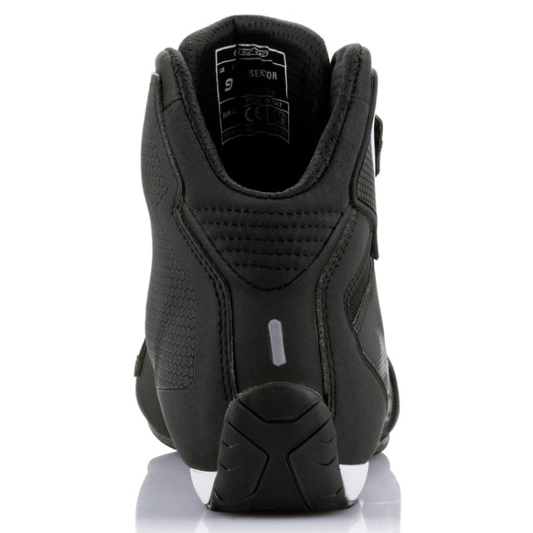 sektor black-white4.jpg