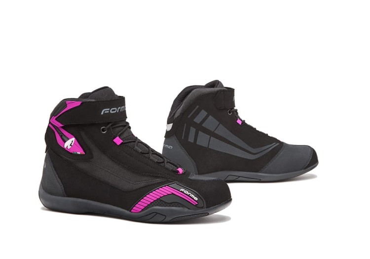 genesis lady fuchsia.jpg