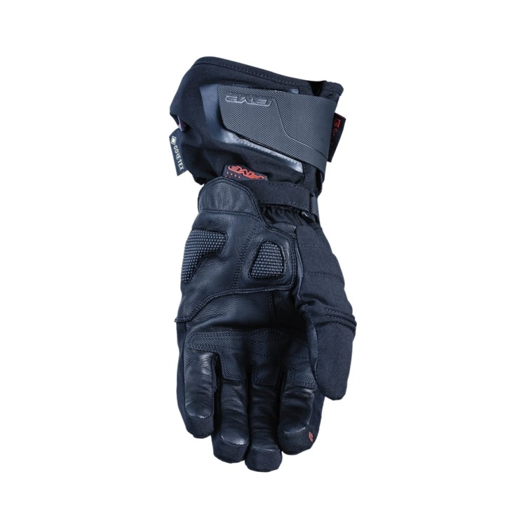 wfx_prime_gtx_black_palm_2021_białe_tło.jpg