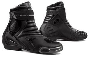 FORMA_BUTY_VELOCITY_CZARNE.jpg